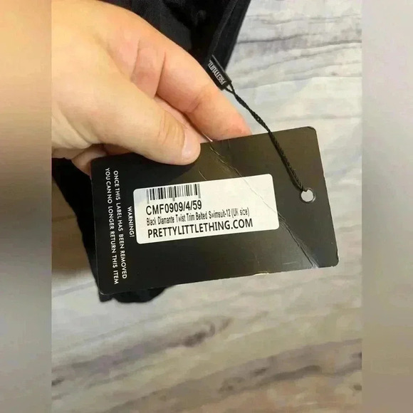 Pretty little thing low back high cut one piece swimsuit NWT - Picture 5 of 8